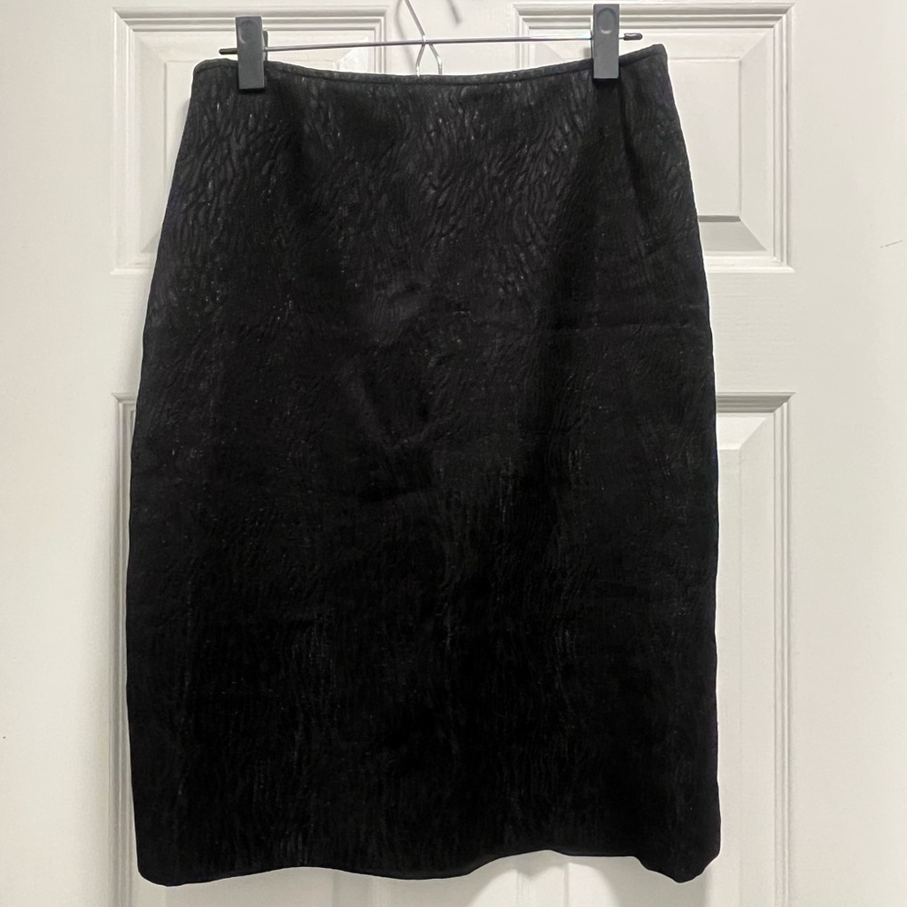 NWT Basler Wild Autumn Black Textured
Jacquard Skirt Size 10